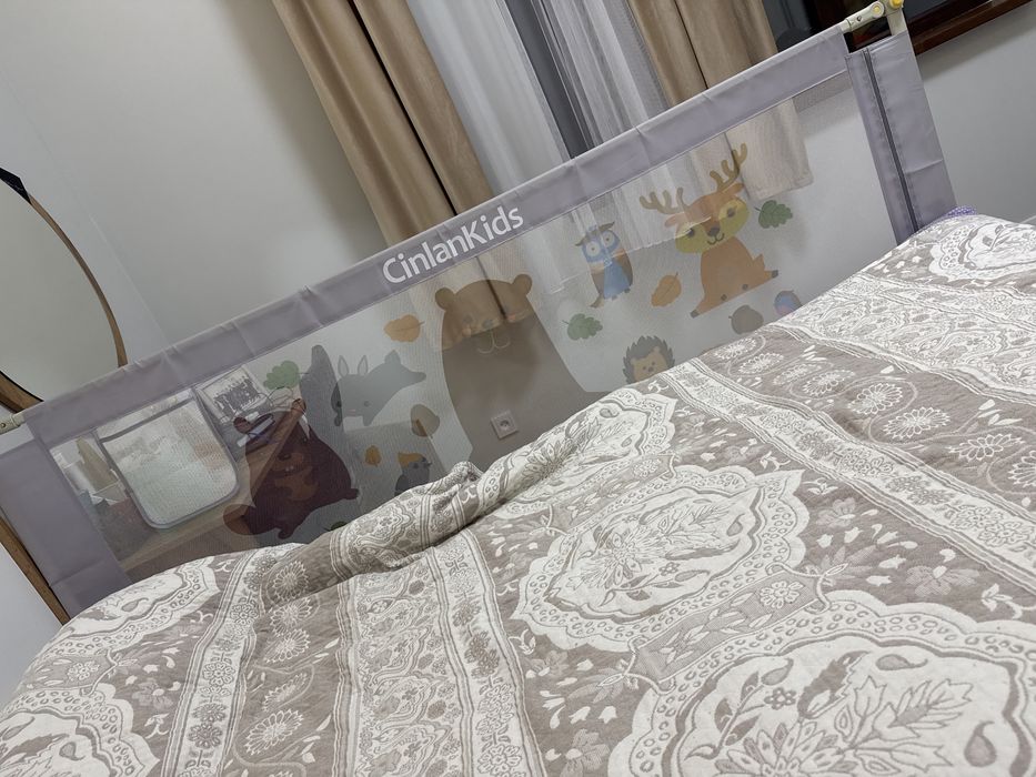 Барьер кроватный зашитный