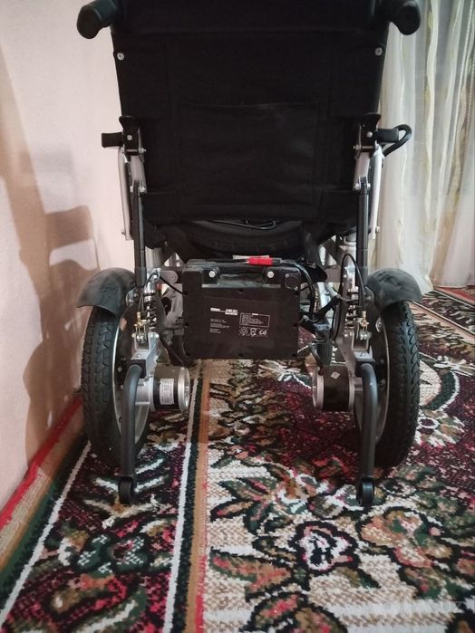 Nogironlar uchun elektrli arava