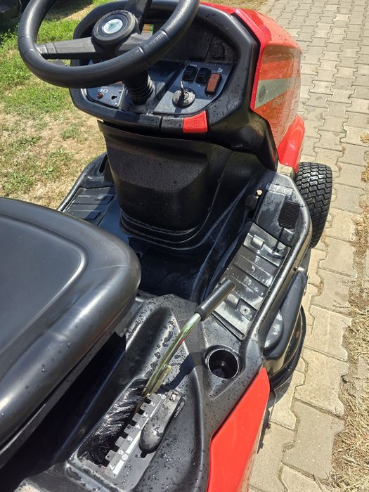 Tractoras Herkules 22 cp