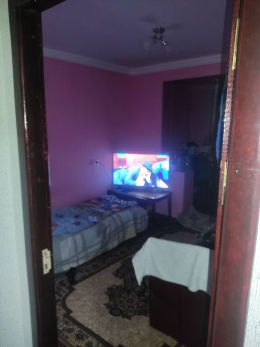 Квартира сотилади 4 хоналик 3 этаж  атлас ёнида