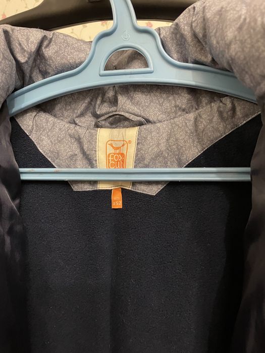 Продам зимний пуховик на девочку