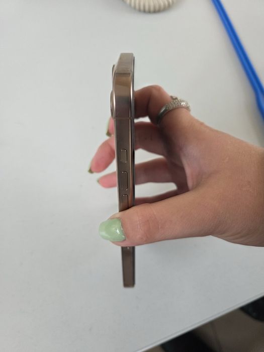 Смартфон Apple iPhone 16 Pro, 128GB, 5G, Desert Titanium