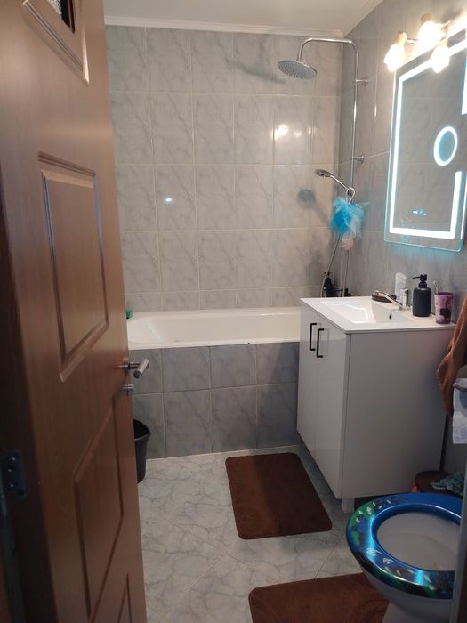 Vând apartament cu 2 camere