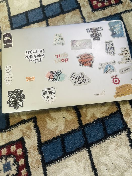 Lenova notbuk. Hali yangi karobka dak bor