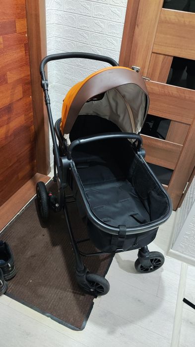 Продам детскую коляску