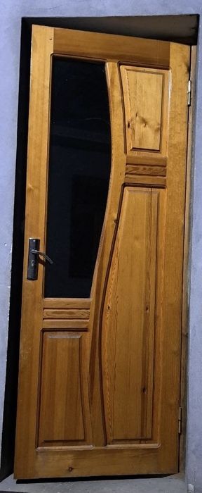 Yog’och eshik romlar