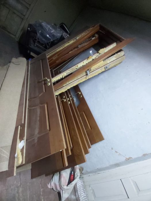 Двери деревянные