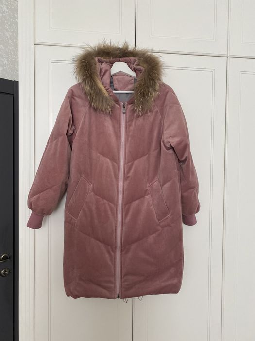 Продам куртку на девочку