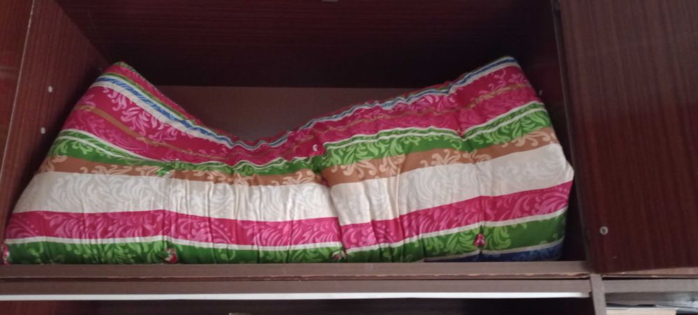 Продам матрас ватный б/у