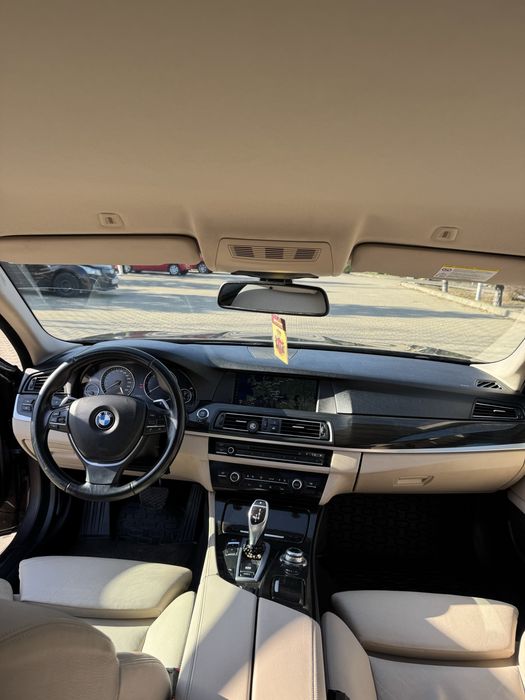 BMW Seria 5 F10 525d