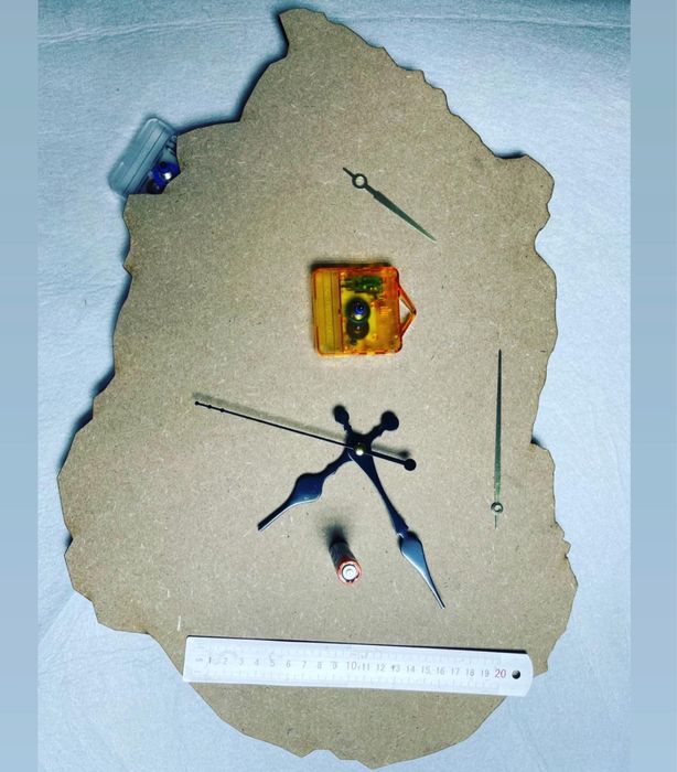 Часовой механизм, цифры