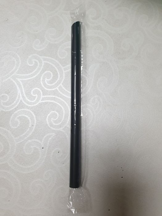 В продаже трубочки