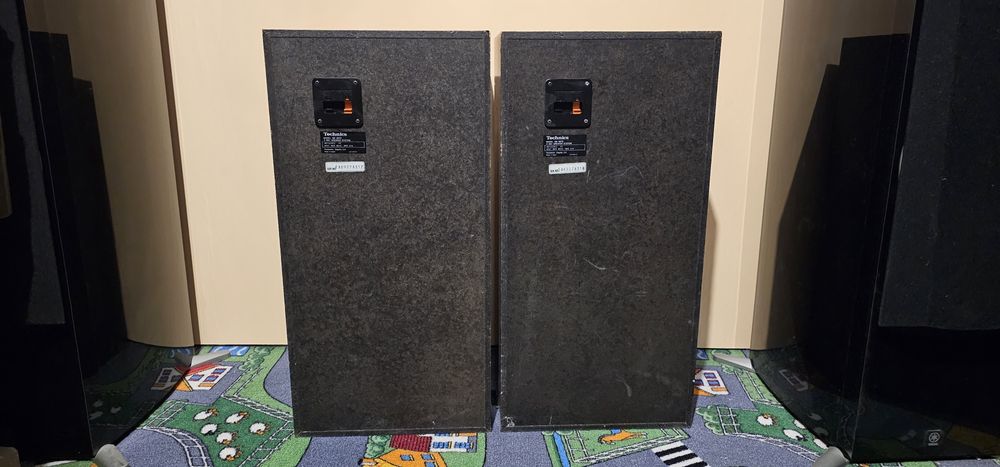 Colectie Technics SB 3670 boxe audio pe trei cai