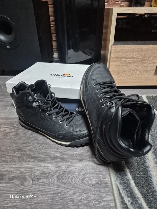 100% орегинални мъжки боли ellesse