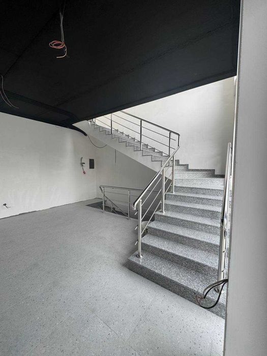 Noturar Bino Sotiladi!  Mirzo Ulugbek tumani (Amir Temur mahallasi)