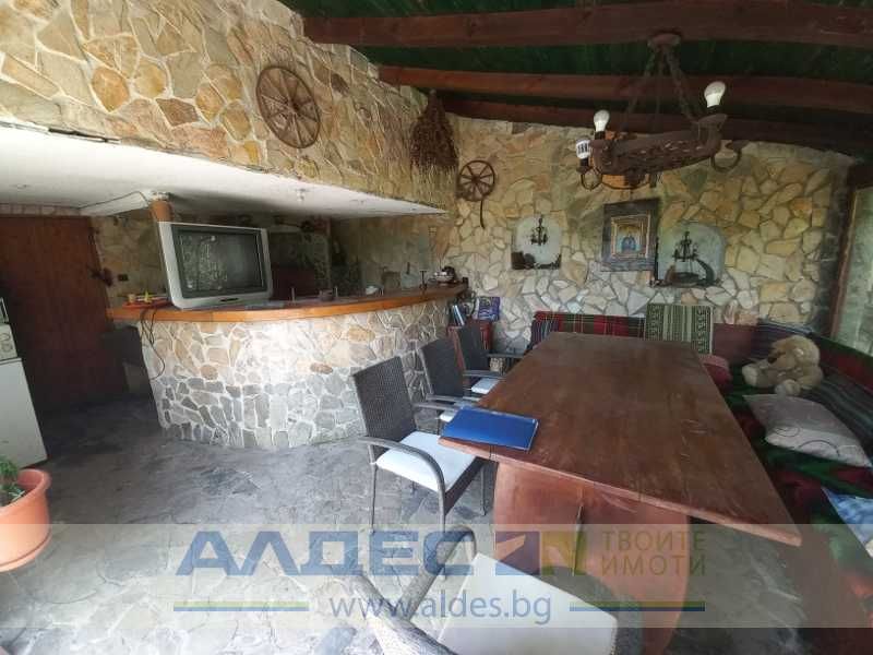 Дава се под наем Къща в Банкя - 241 кв.м за 1200 € - Снимка #1