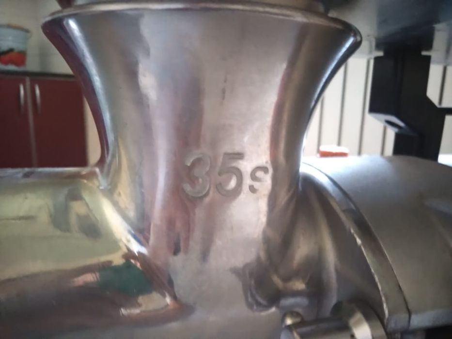 Мясорубка промышленная