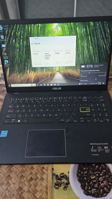 Laptop ASUS VivoBook R522KA Nou, 8GB RAM, SSD 512GB, autonomie 10 ore