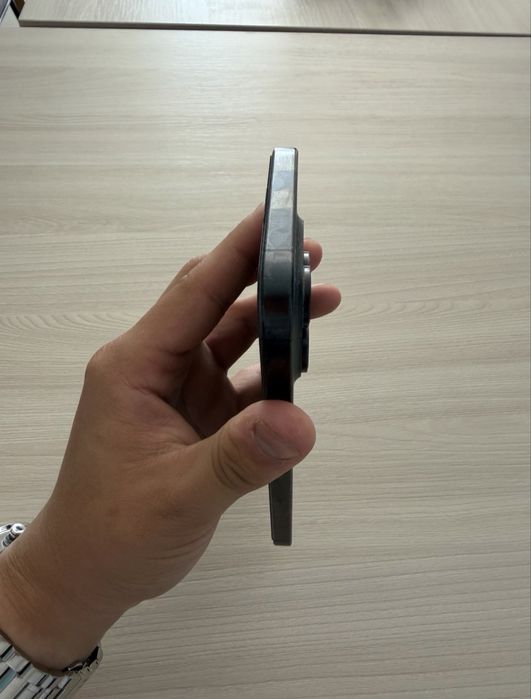 Продам iPhone 15 Pro Max 256 ГБ.