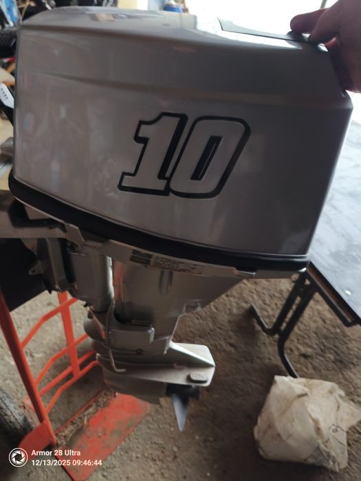 Barca Ventus 320+motor Honda 10cp 4t+ sonar