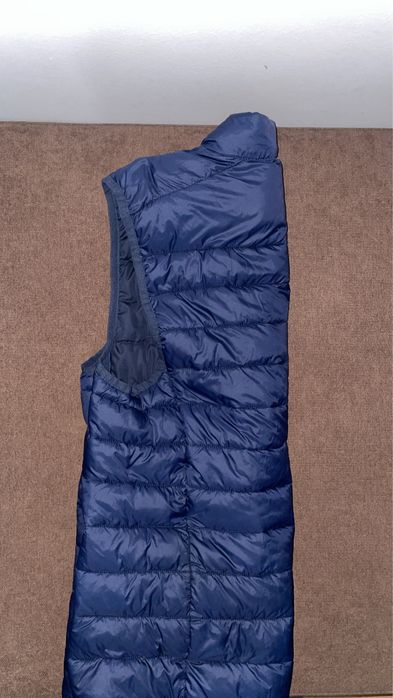 vesta cu maneca scurta