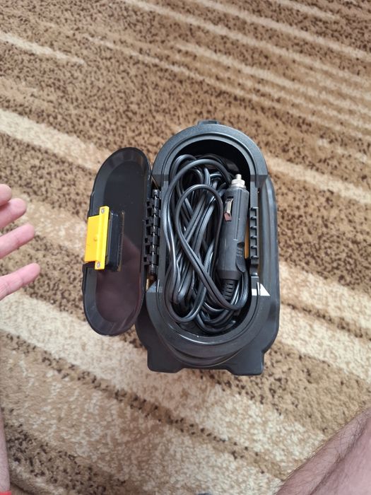 Compresor auto DeWalt DCC018