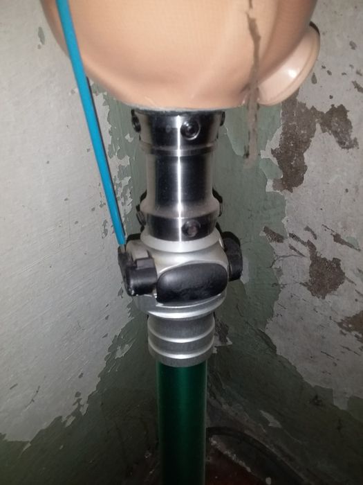 Протез бедра.. Протез ноги