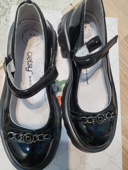 Туфли фирменные подростковые. 35р.