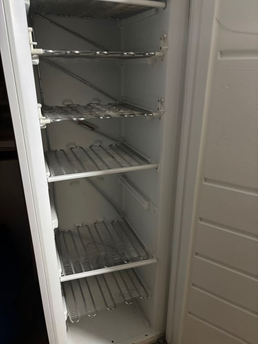 Congelator  Indesit de vânzare