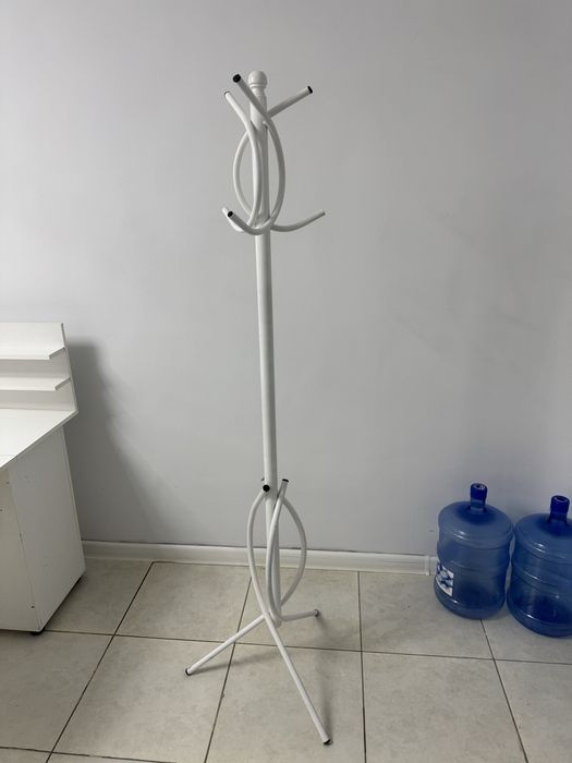 Продам вешалку 5000