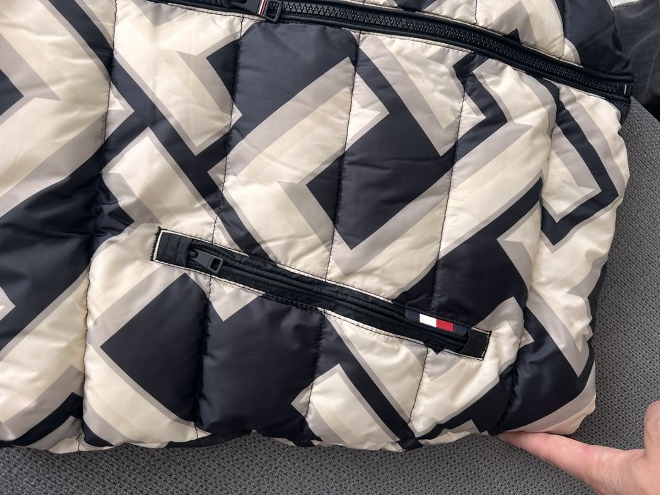 Vesta Tommy Hilfiger New York marimea S