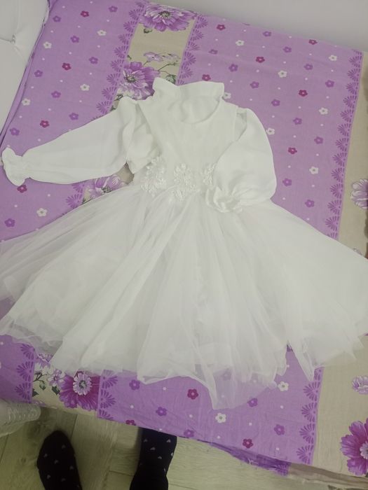 Балаларға Кешкі көйлектер сәндді