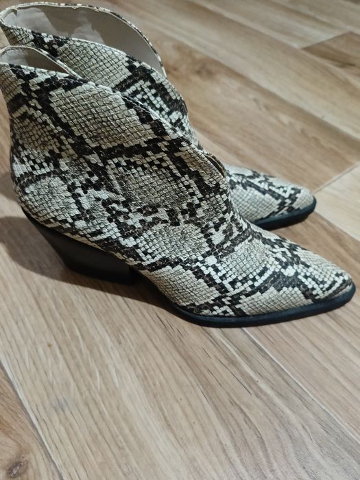 Продам новые казачки