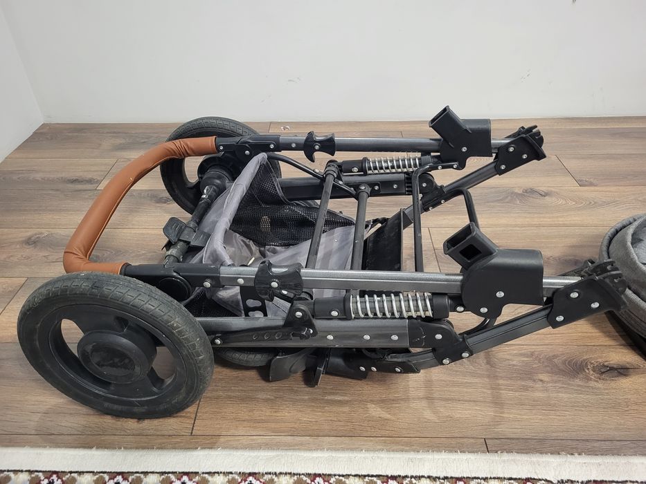 Продам коляску трансформер