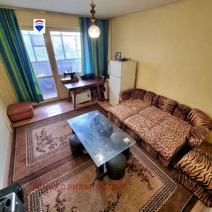 Продава се Тристаен апартамент в Русе, Здравец Север 2 - 80 кв.м за 1094 €/кв.м - Снимка #2
