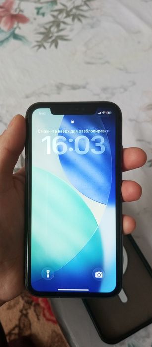 Айфон 11 продам срочно