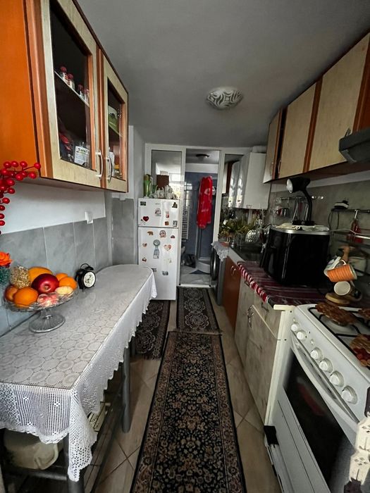 Vând casa în zona Parc CFR
