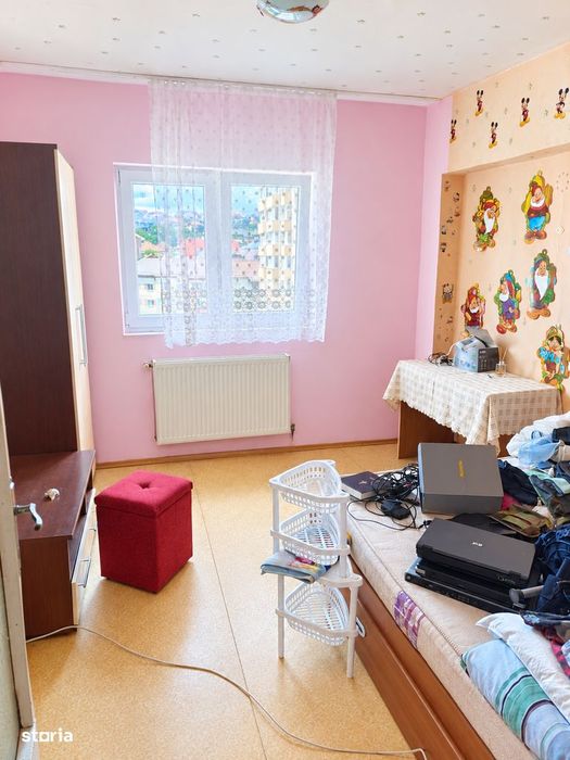 Apartament 4 camere 90 mp - etajul 6/10, zona centrala