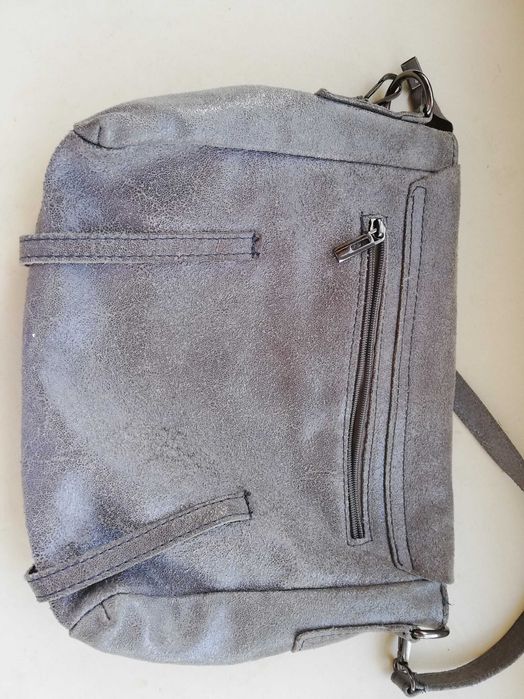 Vând geanta de piele