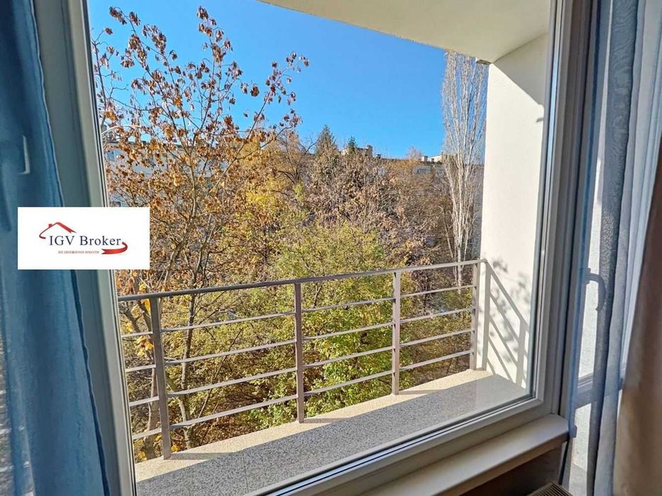 Продава се Тристаен апартамент в София, Борово - 90 кв.м за 2445 €/кв.м - Снимка #12