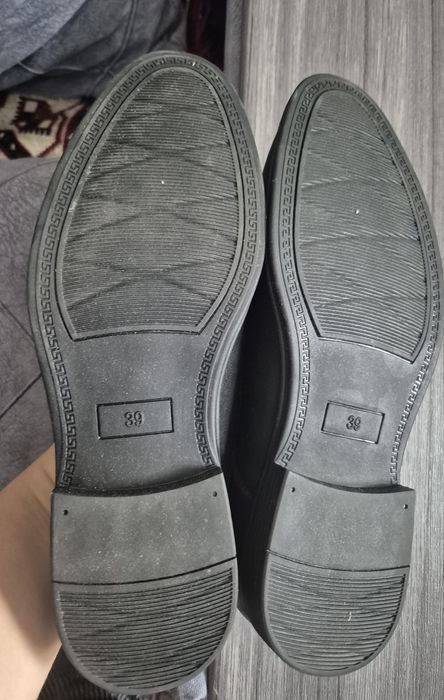 Продам туфли 2000