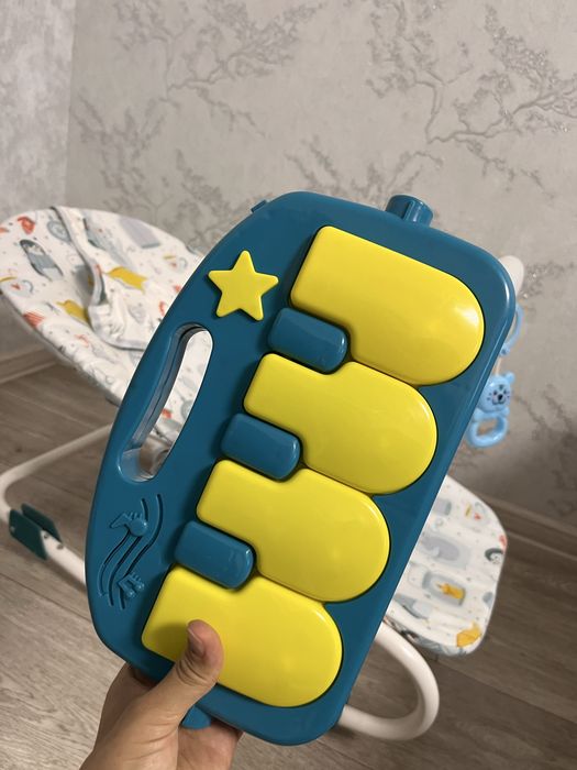 Шезлонг музыкальный