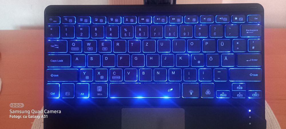 Mini Tastatura si Mouse Royal 197BT200, Wireless, Mouse, Touchpad, Ilu