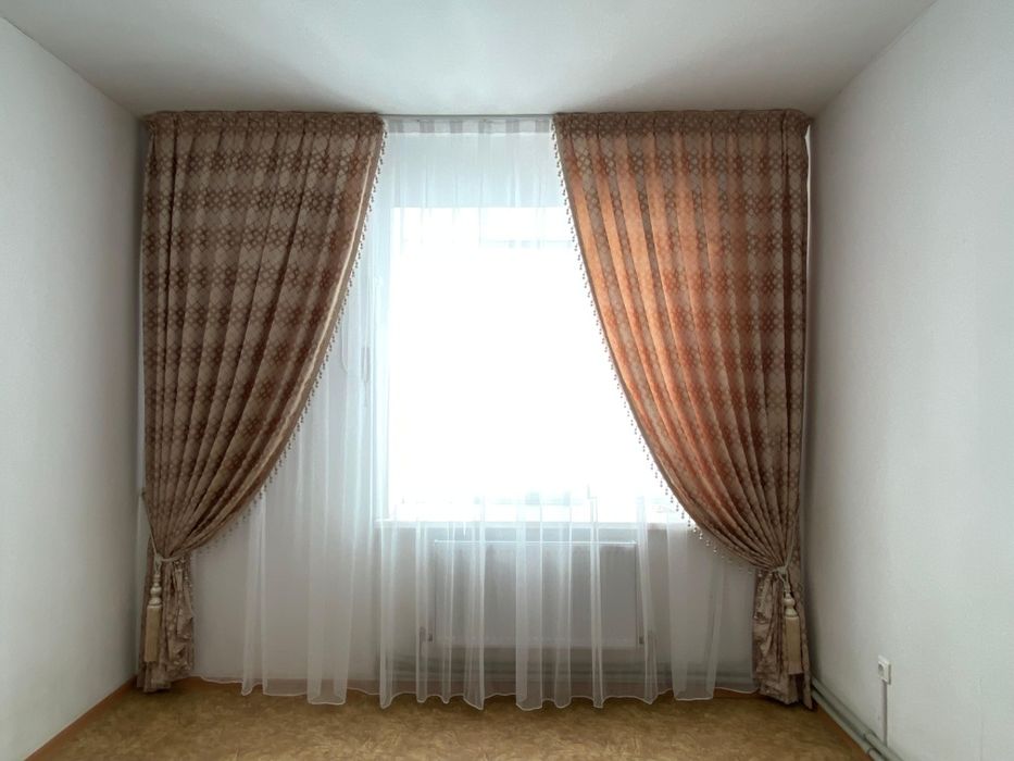 Зал бөлмесіне арналған штор сатылады.