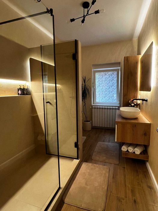 Amenajari interioare și exterioare