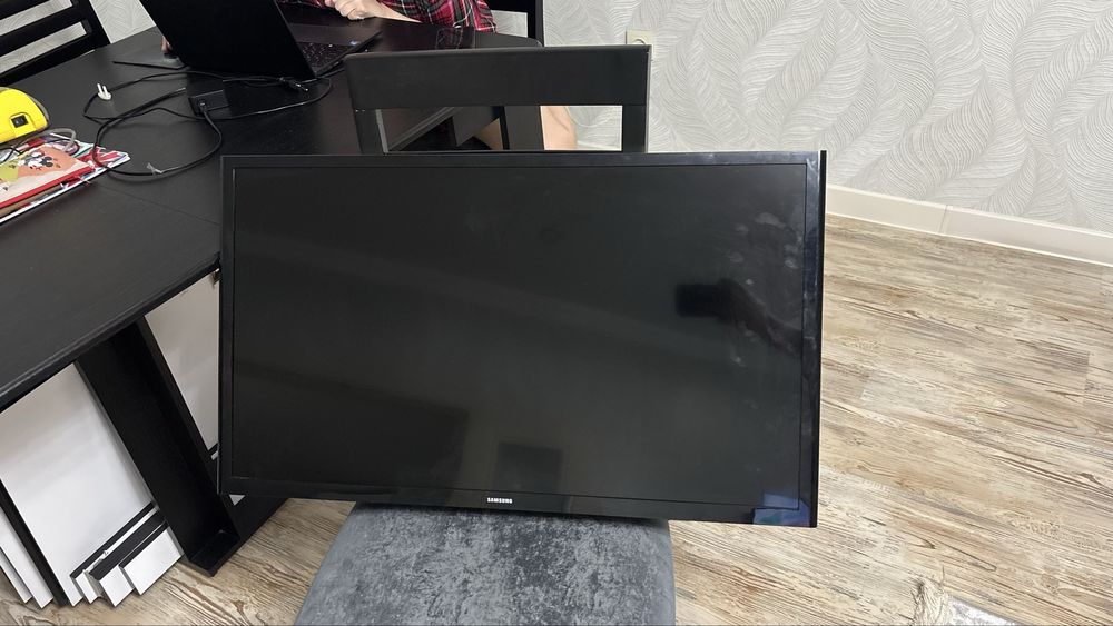 Продам телевизор Самсунг 32 диагональ
