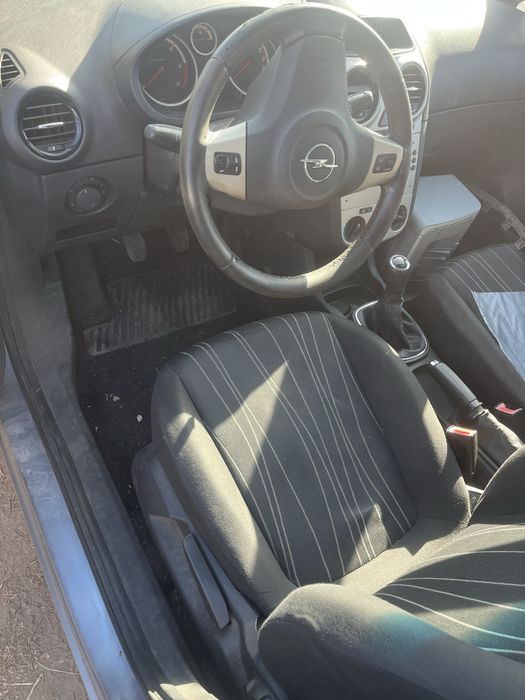 Dezmembrez Opel Corsa D 1.3 diesel 2006-2012