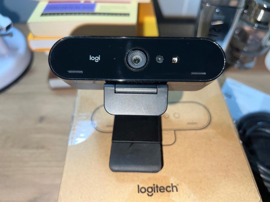 Logitech brio веб камера