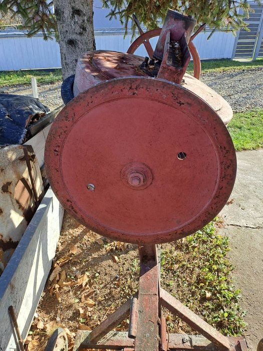 Vând malaxor Betoniera