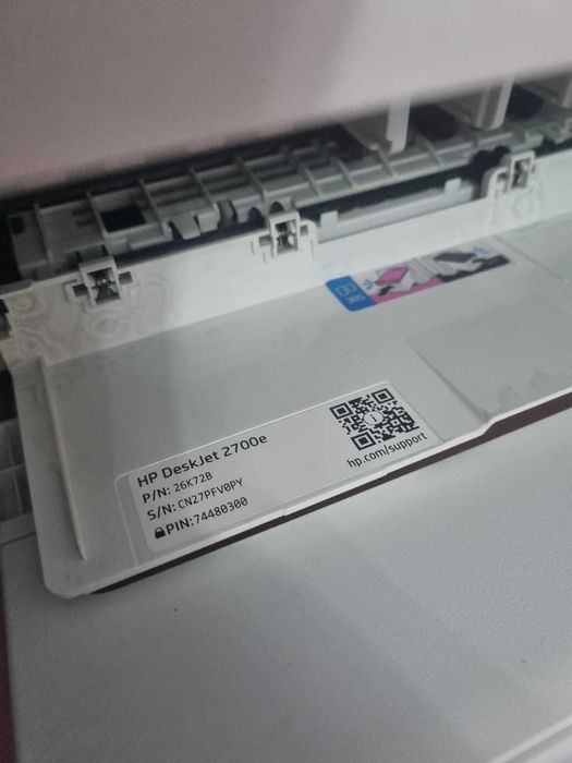 HP DeskJet 2700e